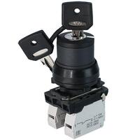 Переключатель ПЕ-171 исп.2 1з+1р 10А 660В замок на 2 положения 0 +90град. (ключ в положении "включено" не вынимается) IP40 Электротехник ET514794 - УПС инжиниринг